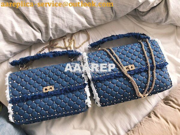 Replica Valentino Garavani Maxi Denim Rockstud Spike Bag 12