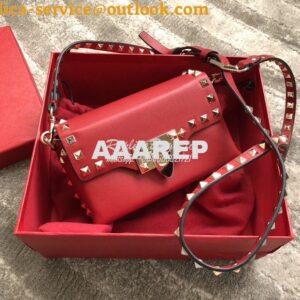 Replica Valentino Garavani Valentino Garavani Rockstud Mini Leather Cr