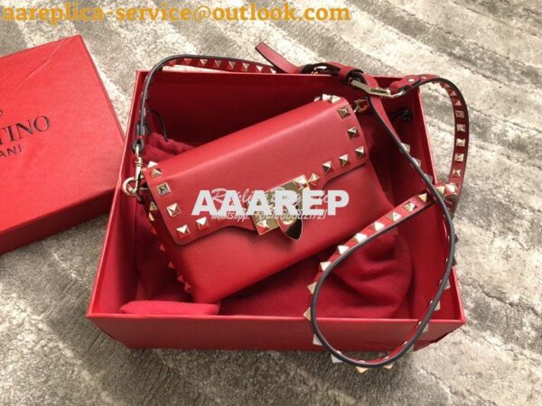 Replica Valentino Garavani Valentino Garavani Rockstud Mini Leather Cr 3