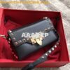 Replica Valentino Garavani Valentino Garavani Rockstud Mini Leather Cr