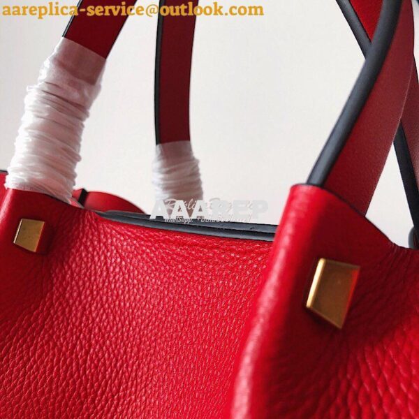 Replica Valentino Garavani Vlogo Escape Grainy Calfskin Shopper SW2B0D 14