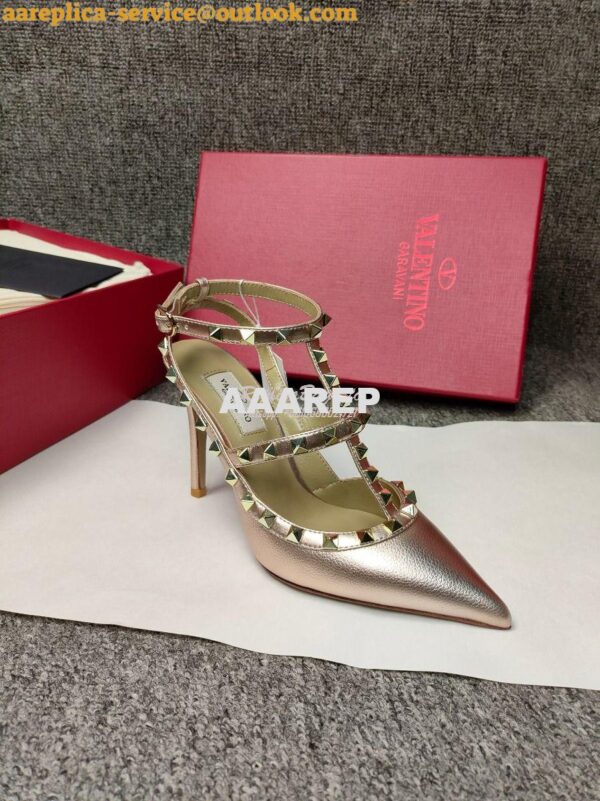 Replica Valentino Garavani Rockstud Caged Ankle Strap pump in Grainy c 3