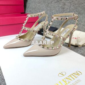 Replica Valentino Garavani Rockstud Caged Ankle Strap pump in Patent l 2