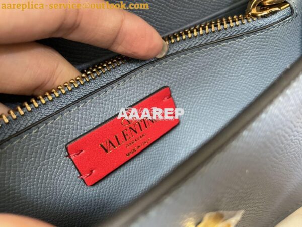 Replica Valentino VLogo Signature Grainy Calfskin Wallet With Chain 5W 7