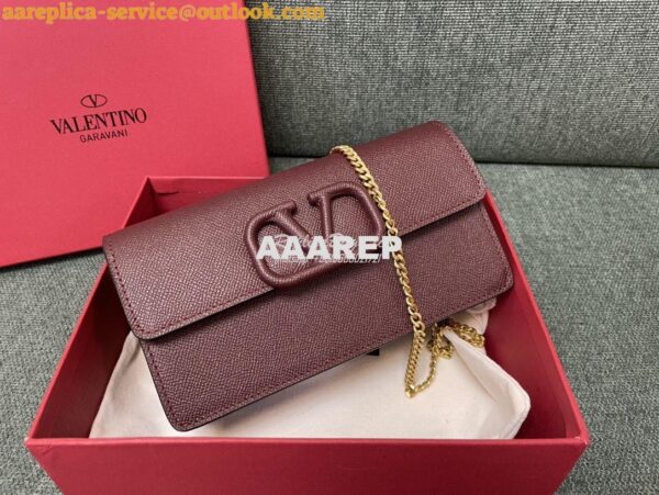 Replica Valentino VLogo Signature Grainy Calfskin Wallet With Chain 5W 3