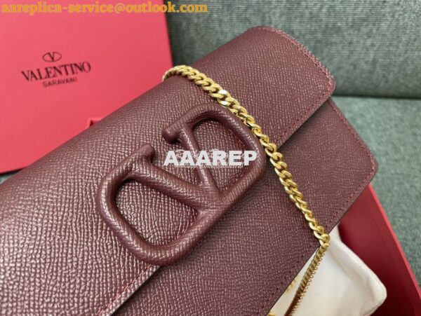 Replica Valentino VLogo Signature Grainy Calfskin Wallet With Chain 5W 6