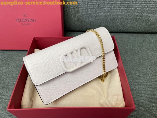 Replica Valentino VLogo Signature Grainy Calfskin Wallet With Chain 5W 3