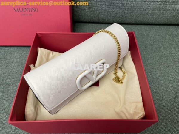 Replica Valentino VLogo Signature Grainy Calfskin Wallet With Chain 5W 4