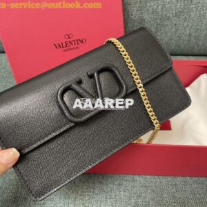 Replica Valentino VLogo Signature Grainy Calfskin Wallet With Chain 5W 2