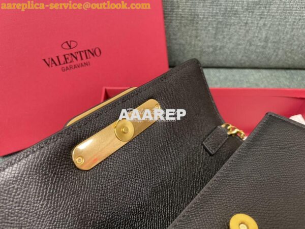 Replica Valentino VLogo Signature Grainy Calfskin Wallet With Chain 5W 9