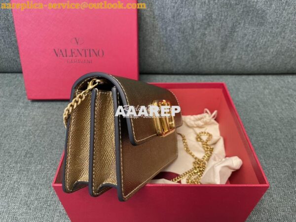 Replica Valentino VLogo Signature Grainy Calfskin Wallet With Chain 5W 7