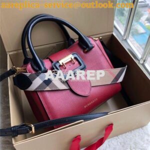 Replica Burberry The Small/Medium Buckle Tote in red Grainy Leather 4