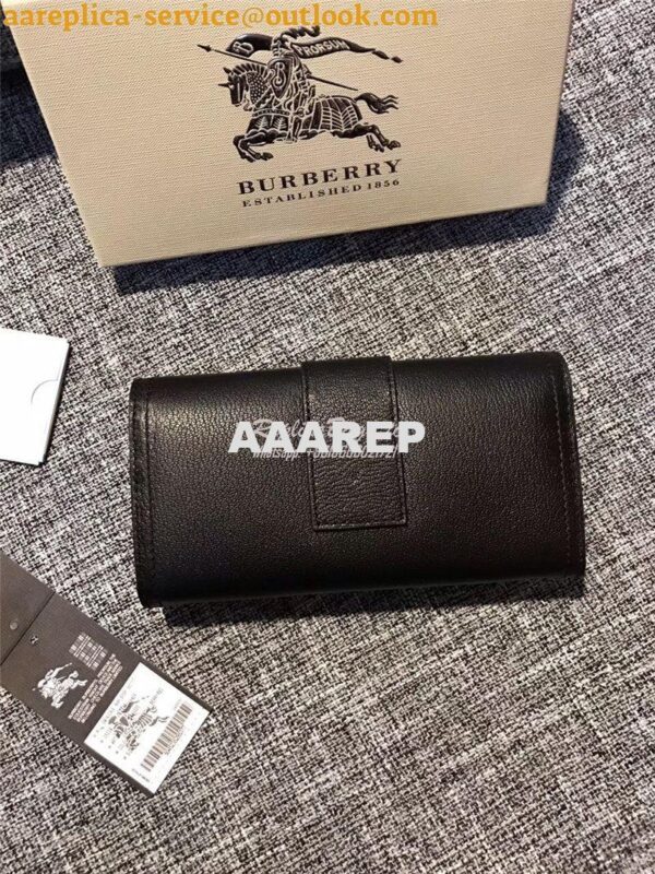 Replica Burberry Textured black Leather Continental Wallet 40259731 5