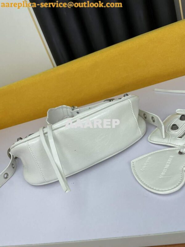 Replica Balenciaga 700940210 Women's Neo Cagole Xs Handbag In White 7