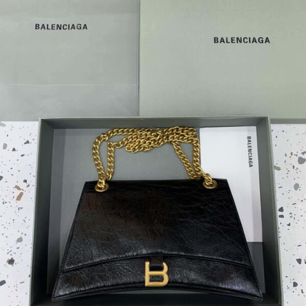 Replica Balenciaga 716393210I Crush Medium Chain Bag in black crushed calfskin aged Gold 3