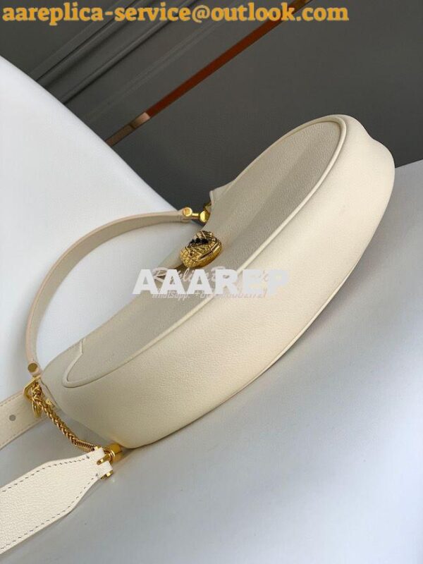 Replica Bvlgari Serpenti Ellipse Shoulder Bag 291636 Ivory 8