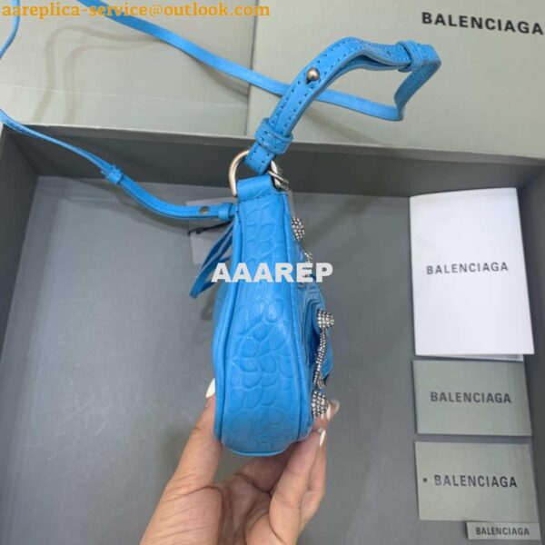 Replica Balenciaga 6940271VG9 Le Cagole Mini Multipouch in Blue Crocodile 5