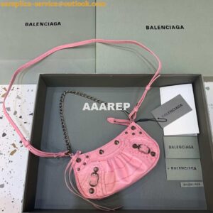 Replica Balenciaga 6940271VG9 Le Cagole Mini Multipouch in Pink Crocodile