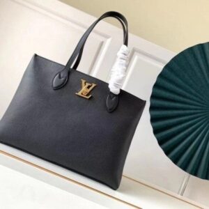 Replica Louis Vuitton Lockme Shopper In Black Leather M57345 BLV702 2