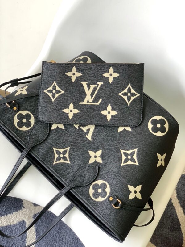 Replica Louis Vuitton LV Neverfull MM Black Bag M58907 9