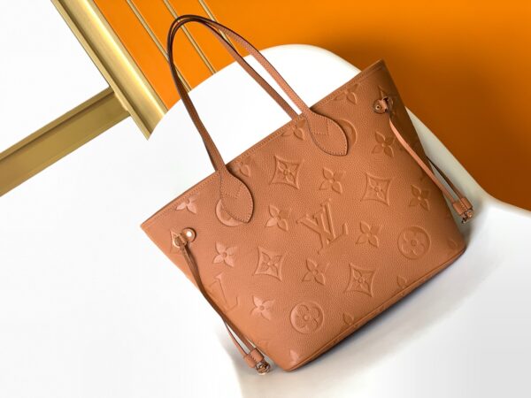 Replica Louis Vuitton LV NEVERFULL MM Cognac Brown Bag M46135 4