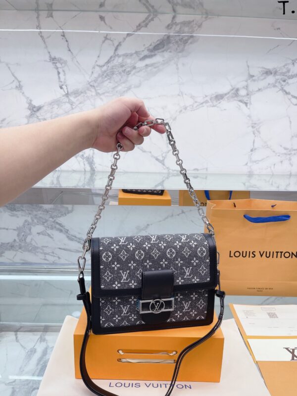 Replica Louis Vuitton DAUPHINE MM Bag Monogram Jacquard Denim M21458 4