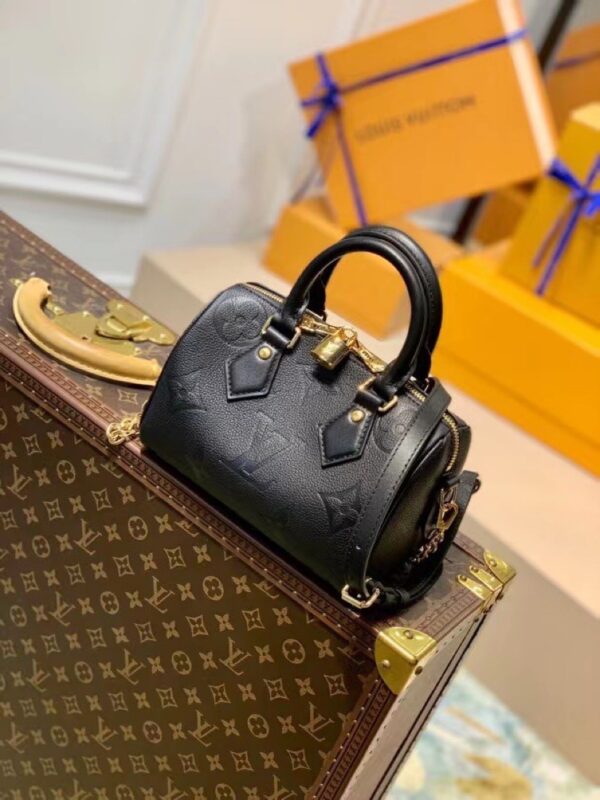 Replica Louis Vuitton LV SPEEDY BANDOULIÈRE 20 M58953 4