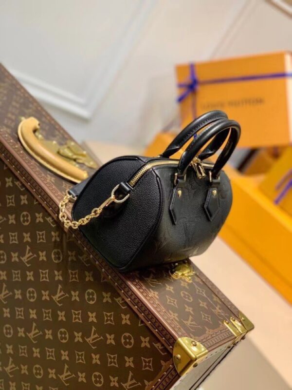 Replica Louis Vuitton LV SPEEDY BANDOULIÈRE 20 M58953 7