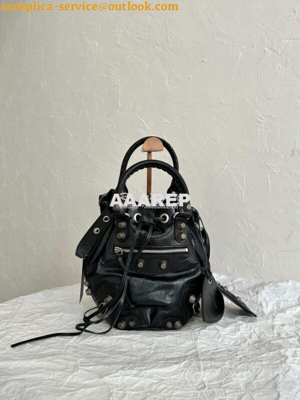 Replica Balenciaga Le Cagole Small Bucket Bag in Arena Lambskin 702432 3