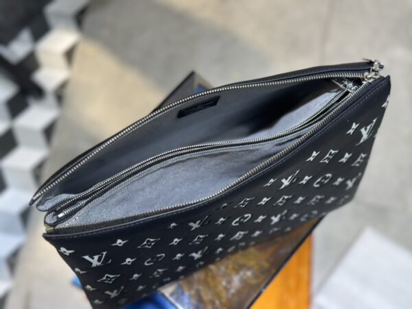 Replica Louis Vuitton Coussin MM LV Bag Black / Gray M21661 11