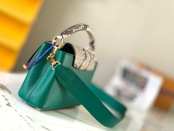 Replica Louis Vuitton Capucines Mini LV Bag Emeraude Green N80931 5