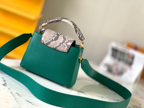 Replica Louis Vuitton Capucines Mini LV Bag Emeraude Green N80931 6