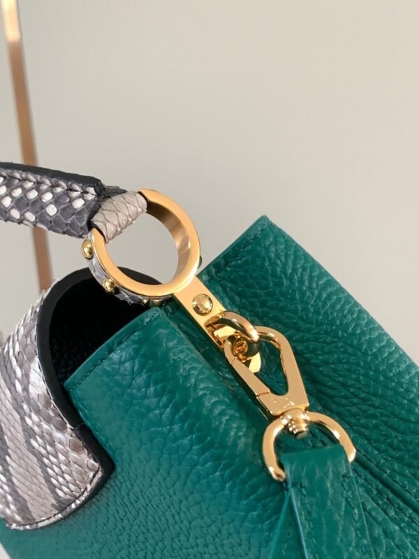 Replica Louis Vuitton Capucines Mini LV Bag Emeraude Green N80931 9