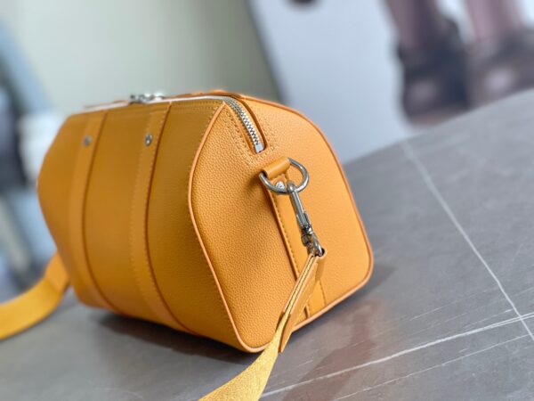 Replica Louis Vuitton LV CITY KEEPALL Saffron Yellow M21438 3