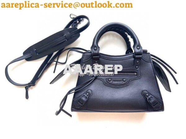 Replica Balenciaga Neo Classic Top Handle Bag in Smooth Calfskin 63852 4