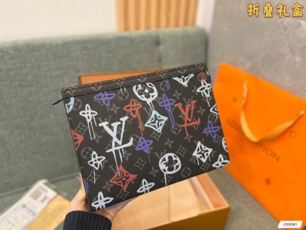 Replica Louis Vuitton POCHETTE VOYAGE M81803 5