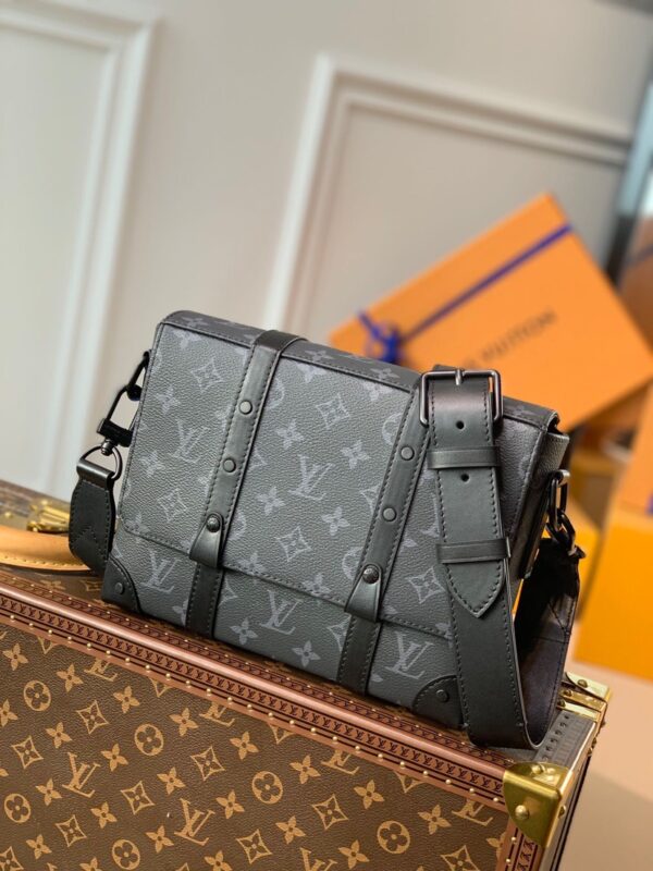 Replica Louis Vuitton TRUNK MESSENGER M45727 Monogram Eclipse canvas LV 4