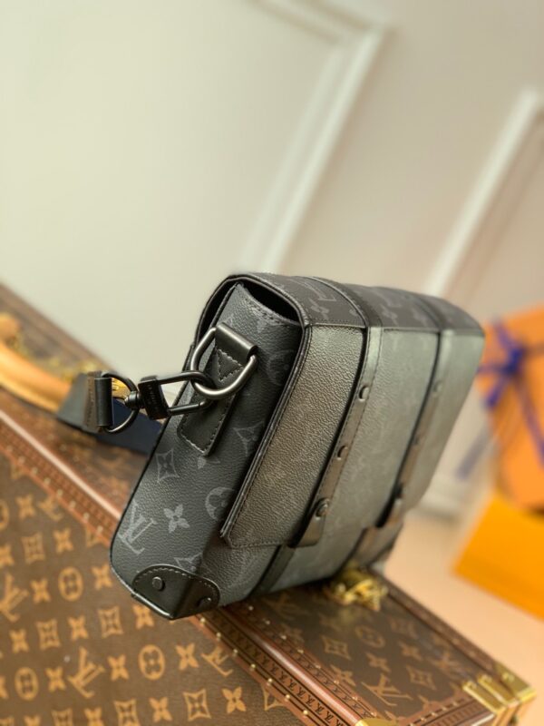 Replica Louis Vuitton TRUNK MESSENGER M45727 Monogram Eclipse canvas LV 6