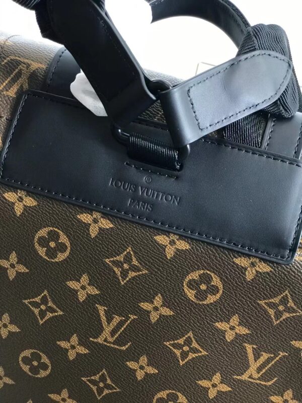 Replica Louis Vuitton Christopher PM LV M45617 4