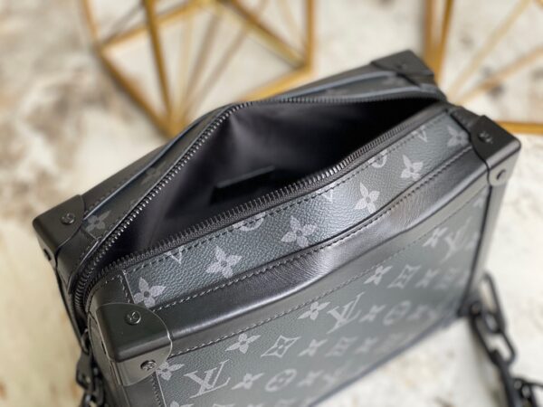 Replica Louis Vuitton SOFT TRUNK LV M44730 11