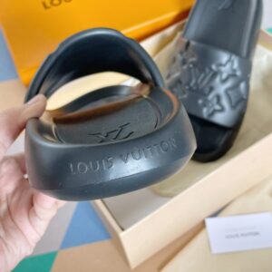 Replica Louis Vuitton Waterfront Mules In Black Monogram Rubber 2