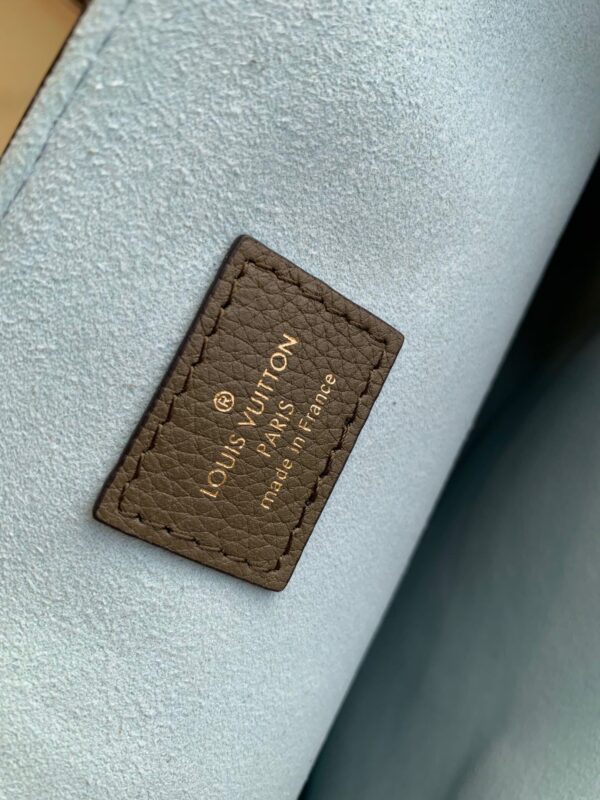 Replica Louis Vuitton Lockme Shopper LV M57508 5