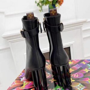 Replica Louis Vuitton Silhouette Ankle Boots In Black Leather 2