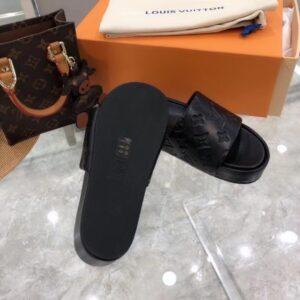 Replica Louis Vuitton Jumbo Flatform Mules In Black Monogram Lambskin 2