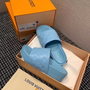 Replica Louis Vuitton Jumbo Flatform Mules In Blue Monogram Lambskin 2