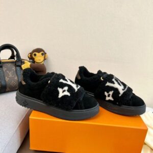 Replica Louis Vuitton Time Out Sneaker LV 1AADTK 2