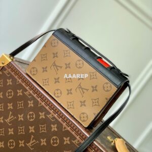 Replica Louis Vuitton LV Book Chain Wallet M81830 2