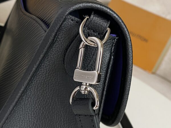 Replica Louis Vuitton LV BUCI Bag M59386 9