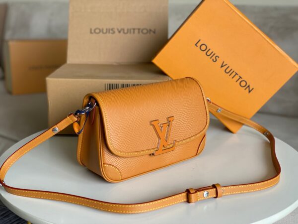 Replica Louis Vuitton LV BUCI Bag M59459 5