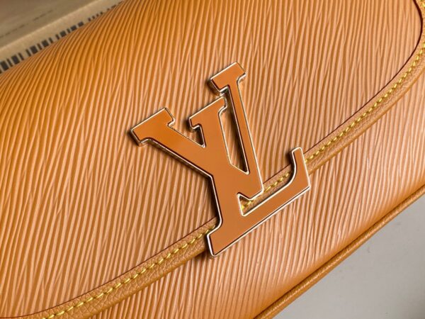 Replica Louis Vuitton LV BUCI Bag M59459 8